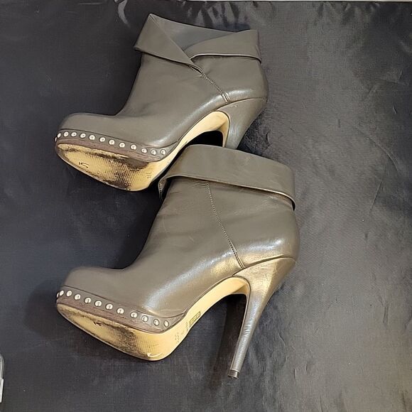 ALDO LEATHER STUDDED DETAILING ROUND TOE WOMEN"S HIGH HEEL STILETTOS ANKLE BOOTS - Picture 12 of 16